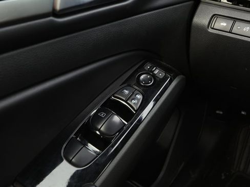 Used 2023 Nissan Altima 2.5 SV image 19