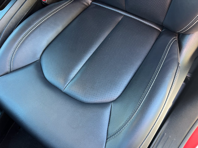 Used 2025 Chrysler Pacifica Select FWD image 12
