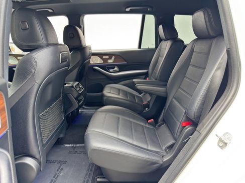 Used 2020 Mercedes-Benz GLS 450 4MATIC image 45