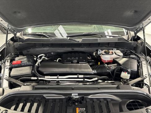 Used 2024 Chevrolet Silverado 1500 LT AWD/4WD image 43