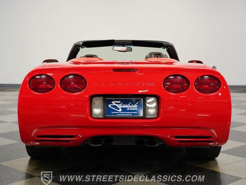 Used 1999 Chevrolet Corvette Convertible w/ Memory Pkg RWD image 11