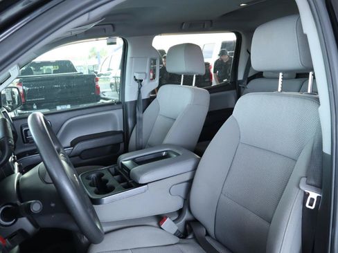 Used 2018 Chevrolet Silverado 1500 Custom w/ Custom Value Package AWD/4WD image 13