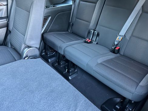 Used 2021 Chevrolet Tahoe LS image 15