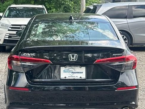 Used 2022 Honda Civic Sport image 3