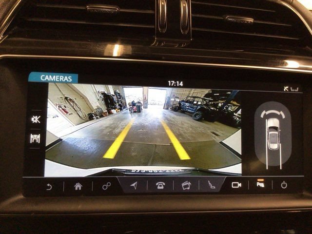 Used 2020 Jaguar F-PACE Prestige AWD/4WD image 25