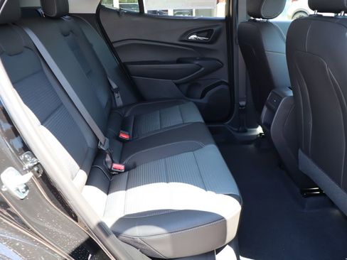 New 2026 Chevrolet Trax LT w/ Driver Confidence Package FWD image 38