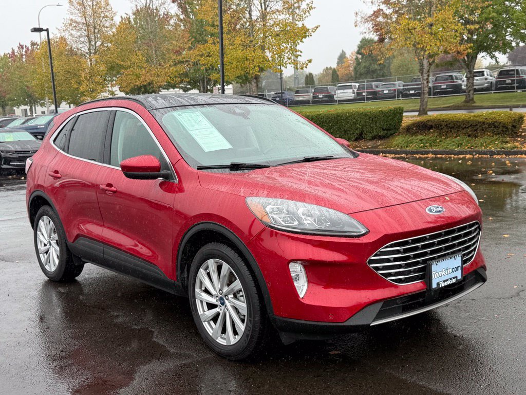 Used 2022 Ford Escape Titanium w/ Titanium Elite Package AWD/4WD image 2