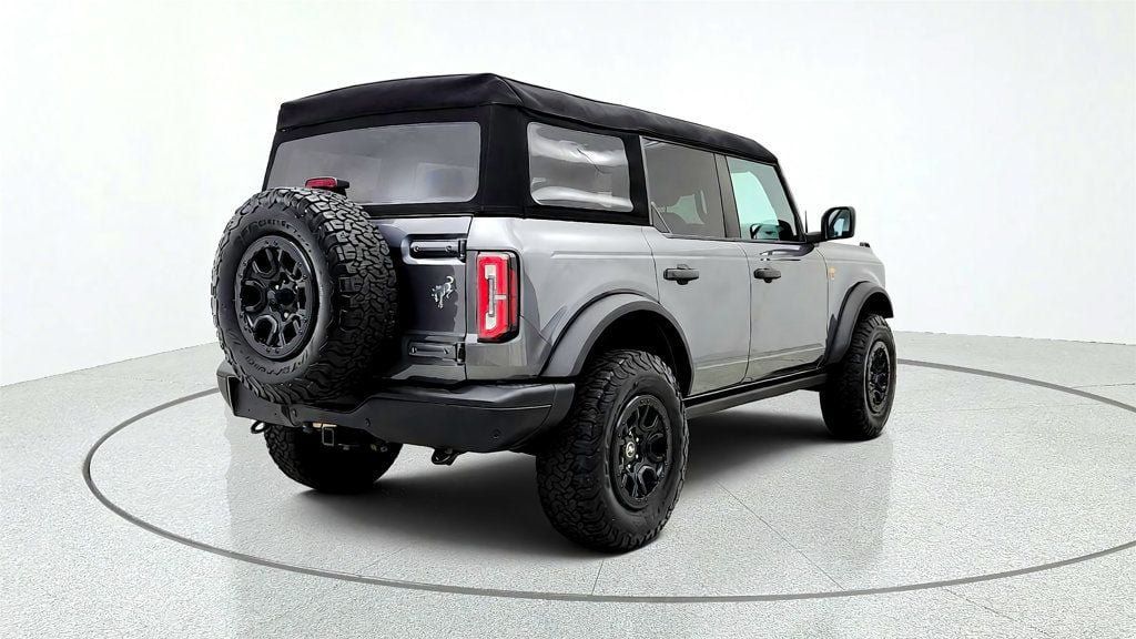 Used 2023 Ford Bronco Badlands AWD/4WD image 5