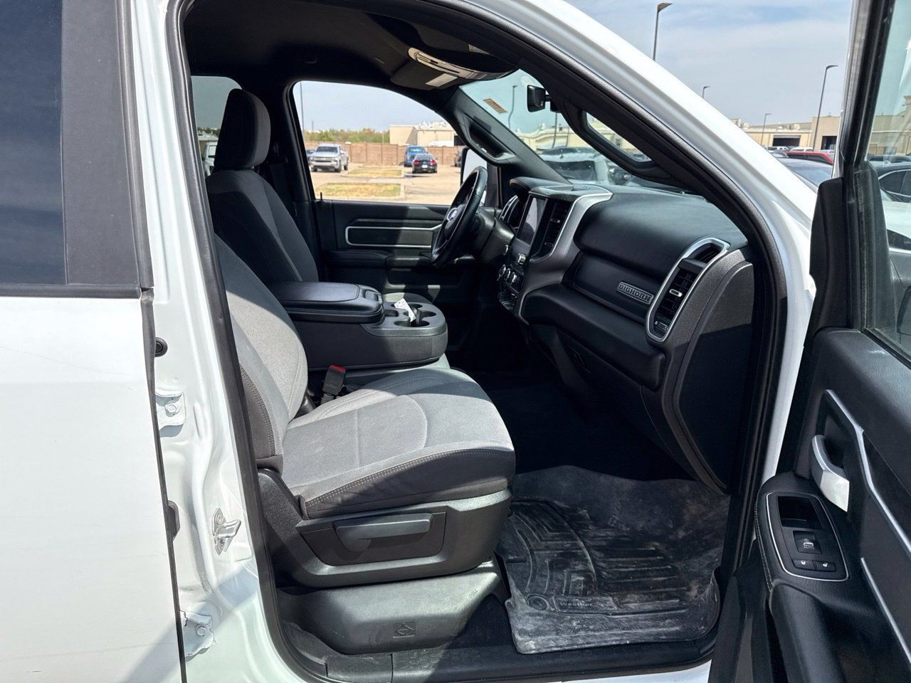 Used 2024 RAM 2500 Big Horn AWD/4WD image 13