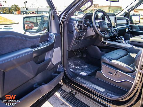 New 2025 Ford F150 Platinum w/ FX4 Off-Road Package image 29