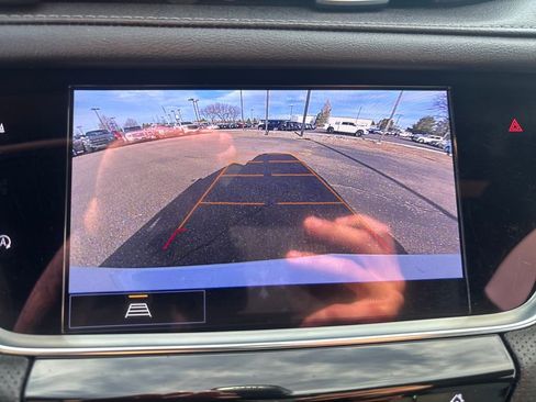 Used 2025 Cadillac XT5 Premium Luxury image 21