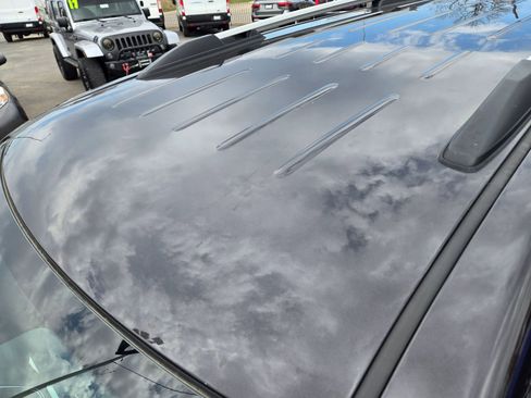 Used 2017 GMC Acadia Limited SLT image 16