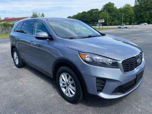 Used 2019 Kia Sorento L FWD image 4