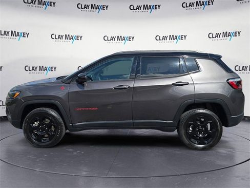 Used 2024 Jeep Compass Trailhawk image 2