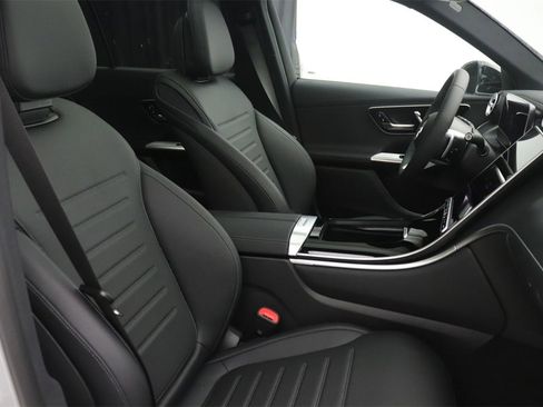 New 2026 Mercedes-Benz GLC 300 GLC 300 image 9