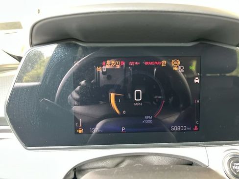 Used 2024 Chevrolet Trax LT FWD image 11