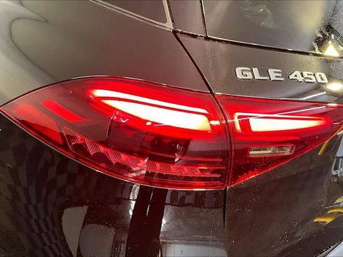 New 2026 Mercedes-Benz GLE 450 4MATIC image 5