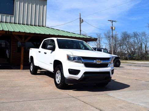 Used 2017 Chevrolet Colorado W/T w/ WT Convenience Package image 4