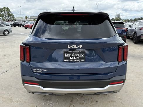 New 2026 Kia Sorento EX image 5