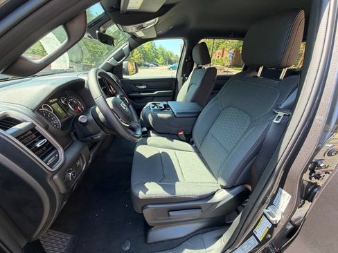 New 2026 RAM 1500 Express AWD/4WD image 15