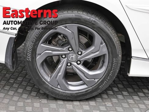 Used 2020 Honda Accord EX image 29
