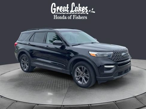Used 2022 Ford Explorer XLT w/ Equipment Group 202A AWD/4WD image 7