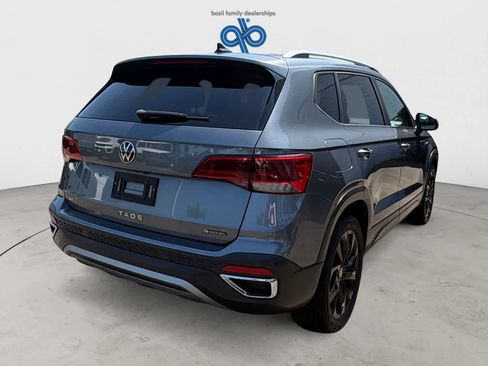 Used 2022 Volkswagen Taos SE AWD/4WD image 7