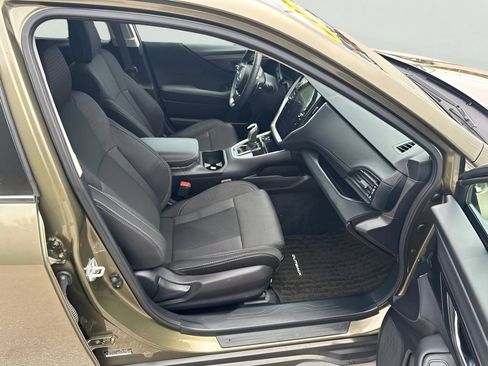 Used 2025 Subaru Outback Premium AWD/4WD image 24