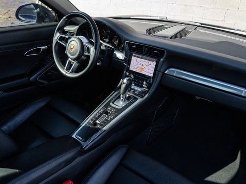 Used 2019 Porsche 911 Carrera image 23