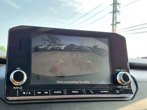 Used 2022 Mitsubishi Outlander ES FWD image 10
