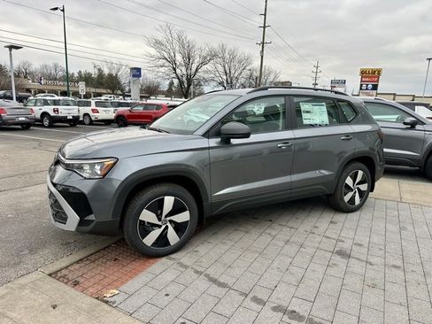 New 2026 Volkswagen Taos S image 3