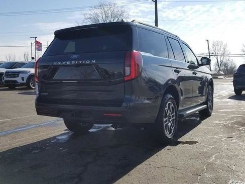 New 2026 Ford Expedition Active AWD/4WD image 3