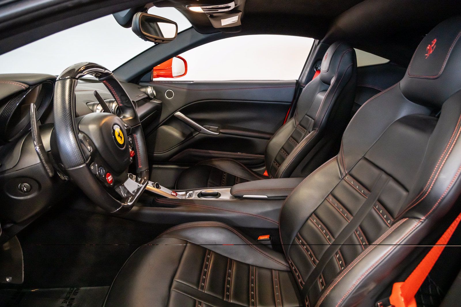 Used 2016 Ferrari F12 Berlinetta RWD image 31