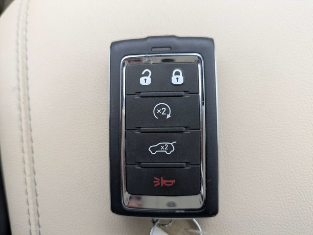 Certified 2025 Jeep Grand Cherokee Limited w/ Luxury Tech Group II AWD/4WD image 32