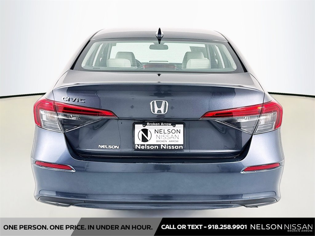 Used 2023 Honda Civic EX image 6