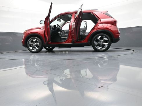 Certified 2024 Hyundai Venue SEL FWD image 49