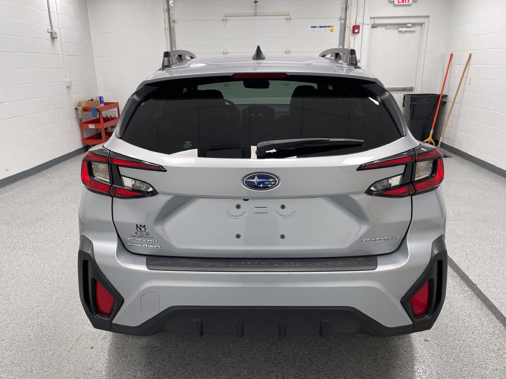 Used 2025 Subaru Crosstrek 2.5i Premium AWD/4WD image 11