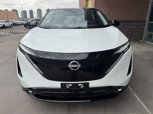 Used 2024 Nissan Ariya FWD image 10