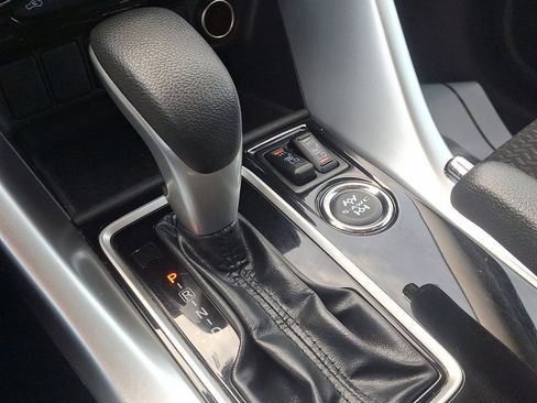 Used 2023 Mitsubishi Eclipse Cross LE image 30