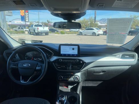 Used 2021 Ford Escape SE w/ SE Sport Appearance Package image 20