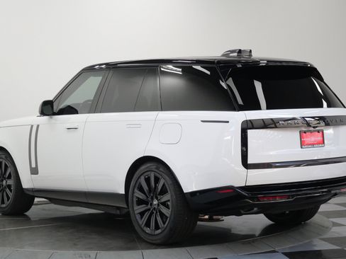 Used 2025 Land Rover Range Rover SE AWD/4WD image 7
