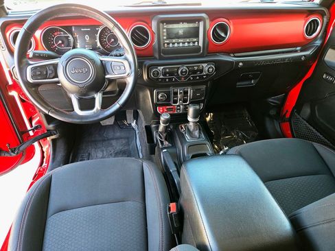 Used 2021 Jeep Wrangler Unlimited Rubicon w/ LED Lighting Group image 8