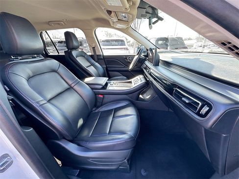 Used 2023 Lincoln Aviator 2WD image 30