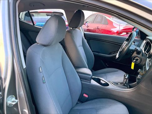 Used 2015 Kia Optima LX FWD image 9