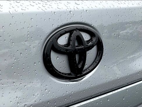 Used 2026 Toyota Corolla Cross L FWD image 30