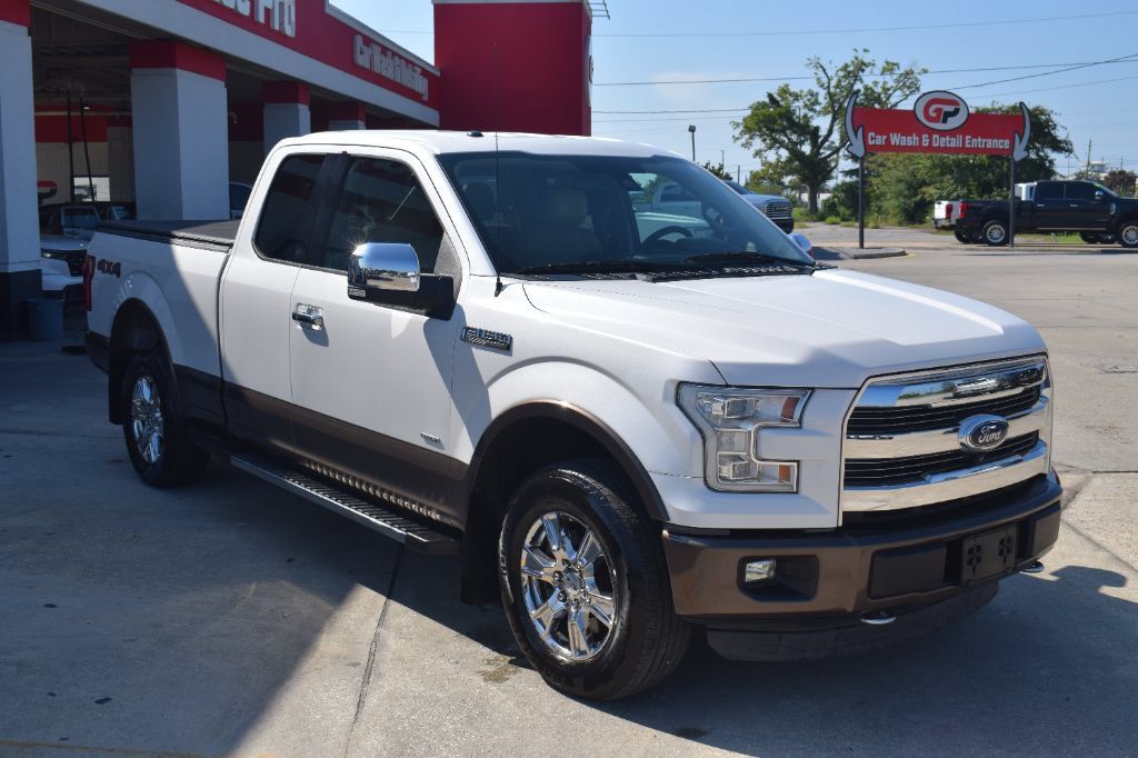 Used 2015 Ford F150 Lariat w/ Equipment Group 502A Luxury AWD/4WD image 2