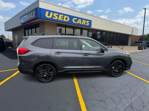 Used 2023 Subaru Ascent Onyx Edition image 2