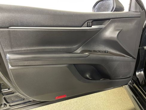 Certified 2023 Toyota Camry SE image 17