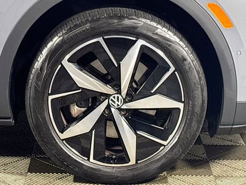 Certified 2023 Volkswagen ID.4 Pro S image 24