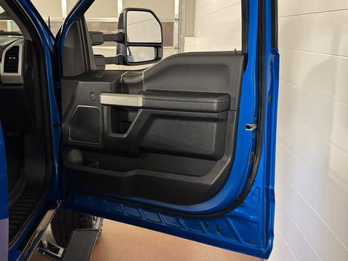 Used 2021 Ford F250 Lariat image 46
